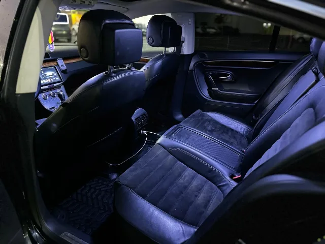 Vând/Schimb cu SUV Volkswagen CC – 2.0 TDI– Automată DSG – fotografia 8 din 8