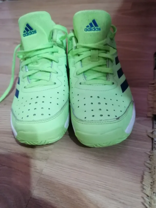 adidași adidas court Stabil jr în stare bună preț negociabil nr 38 – Timiș, Timiș