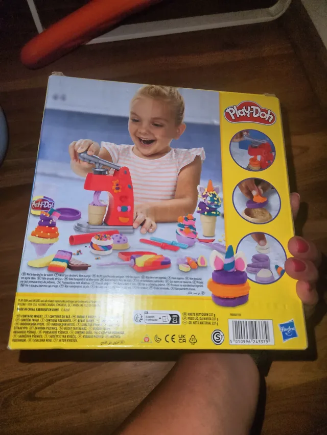 Set Plastilină Play-Doh Mașina de Înghețată Magică / Frozen Treats (Nou) – fotografia 2 din 2