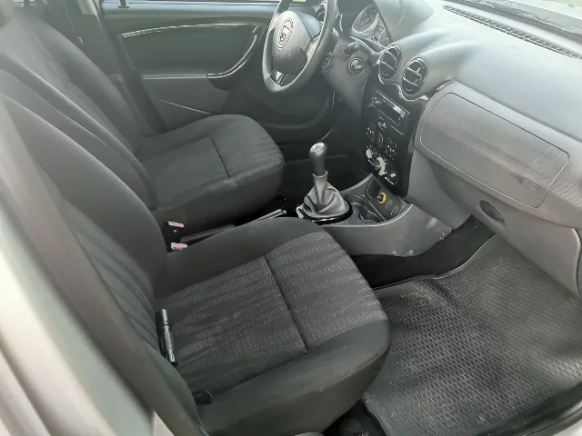dacia duster 1,5 dci – fotografia 7 din 8