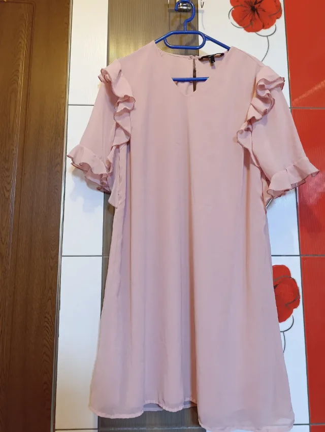 Rochie,mărime M,stare foarte bună – Rastoaca, Vrancea