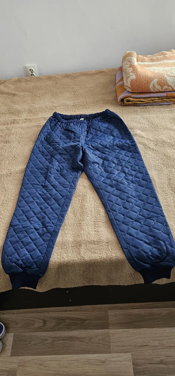 Pantaloni de pufoaica noi de culoare bleumarin – fotografia 2 din 3
