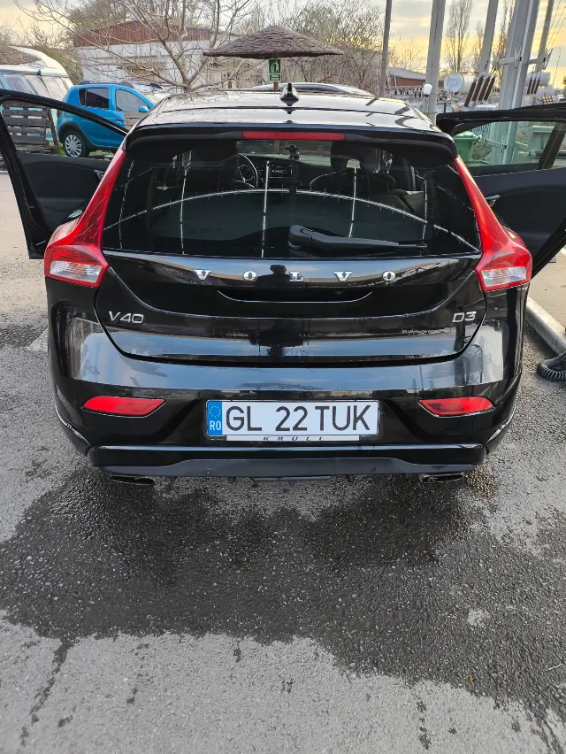 Volvo V40 D3. 150 CP. 2016 – fotografia 6 din 8