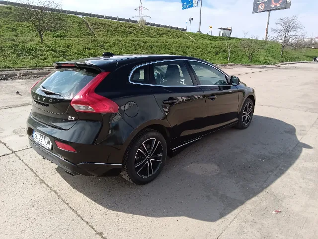 Volvo V40 D3. 150 CP. 2016 – fotografia 8 din 8