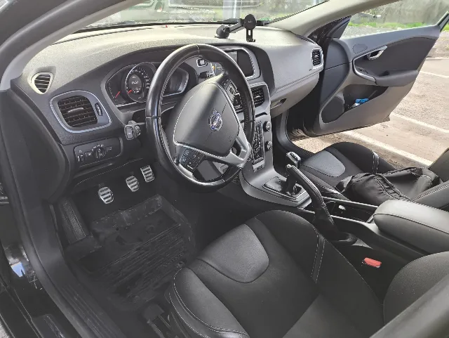 Volvo V40 D3. 150 CP. 2016 – fotografia 7 din 8