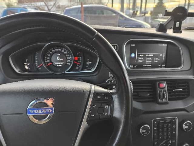 Volvo V40 D3. 150 CP. 2016 – fotografia 4 din 8