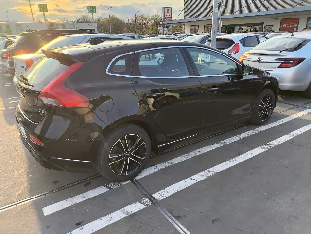 Volvo V40 D3. 150 CP. 2016 – fotografia 5 din 8