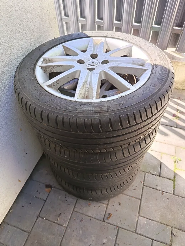 Vând set jante anvelope vara Renault – fotografia 3 din 3