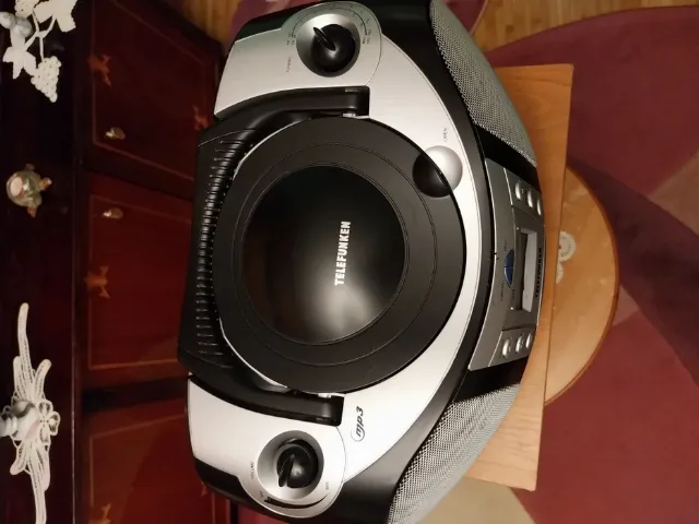 CD+MP3 + Radio AM . FM + Stik + Card dr memorie cu muzica la priza 220 v si baterii – fotografia 7 din 8