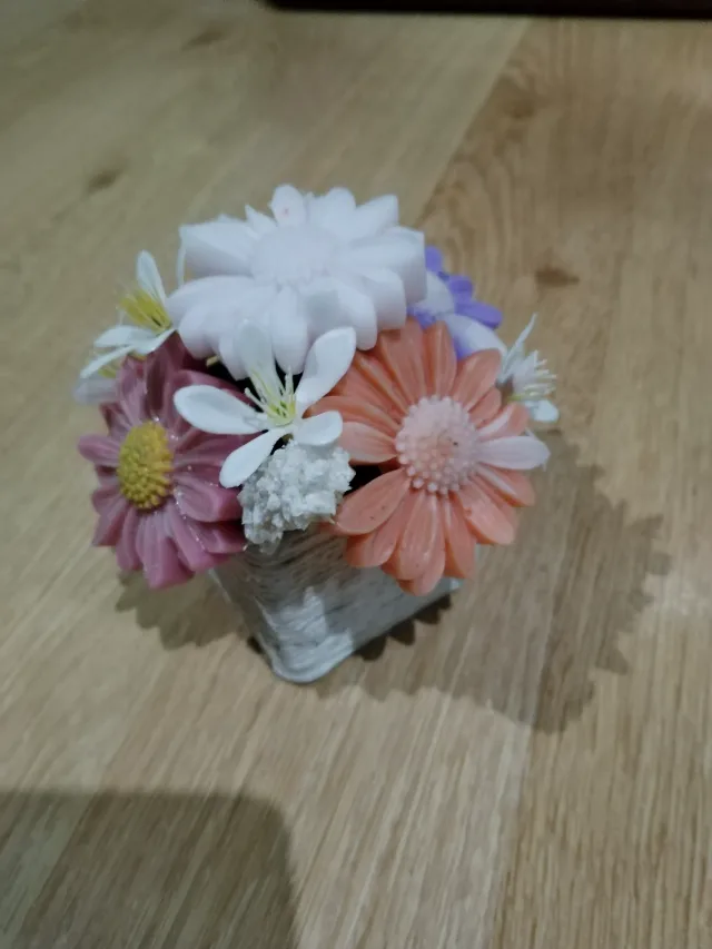 Vând aranjament floral parfumat din baza de săpun natural – fotografia 2 din 4