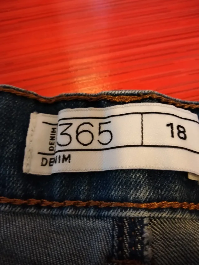 Pantaloni scurți,măr 46 – fotografia 4 din 4