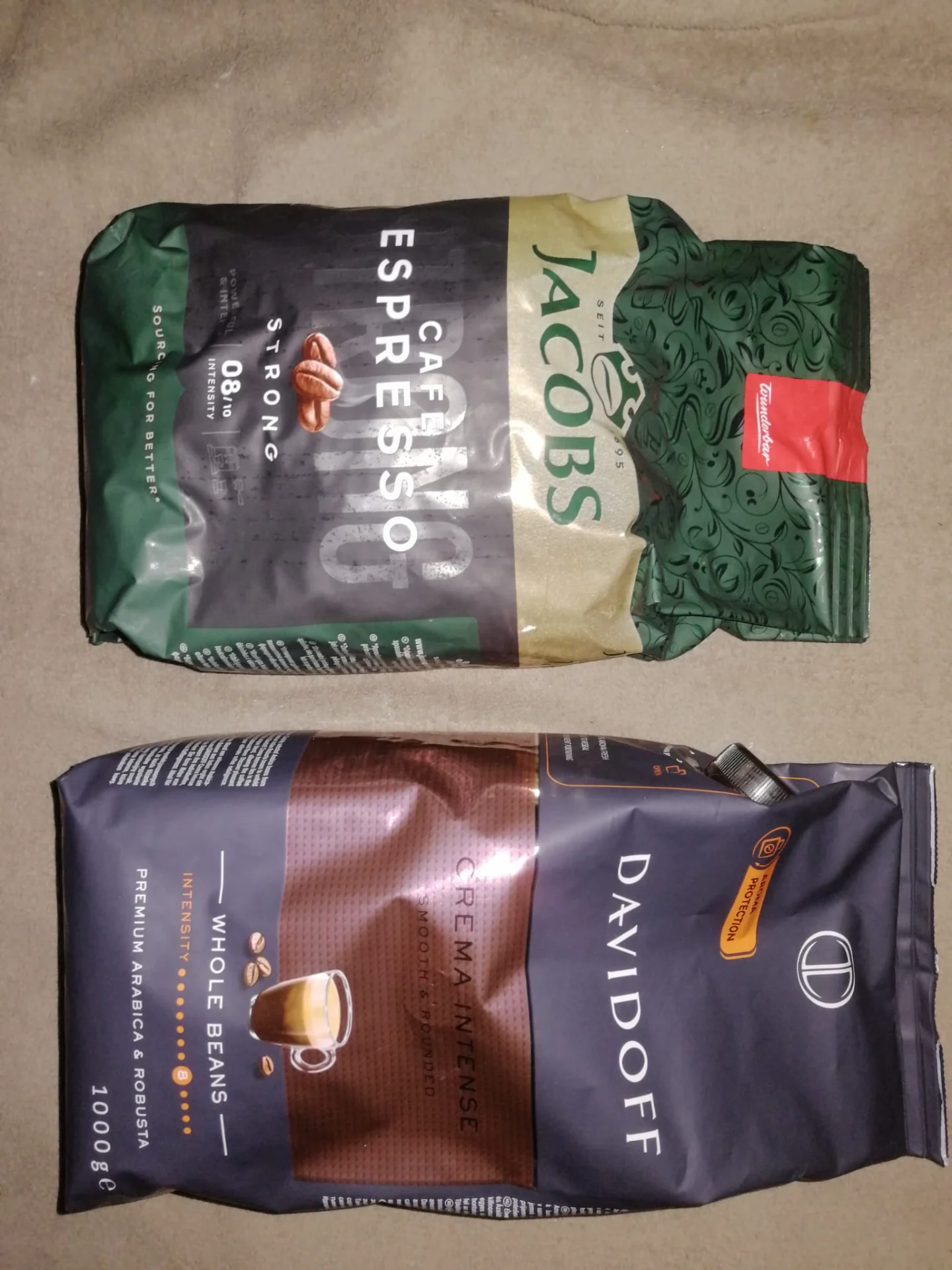 Cafea boabe Davidoff si Jakobs = 1 kg = sigilate = Bucuresti. – fotografia 2 din 3