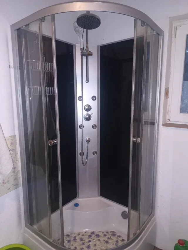 cabina dus,chiuveta baie cu dulăpior vas toaleta – Arad, Arad