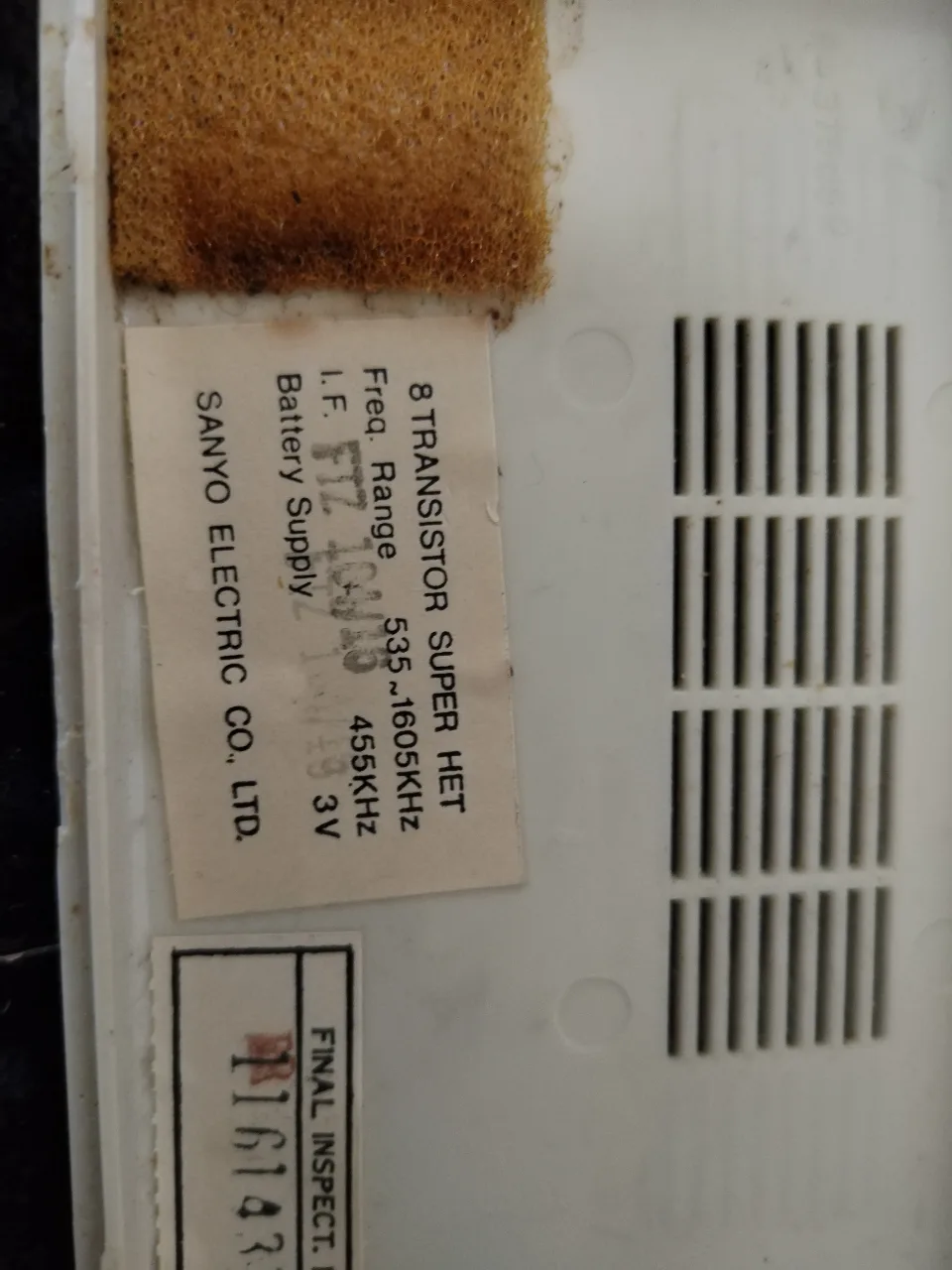 Radio portabil Sanyo – fotografia 4 din 8