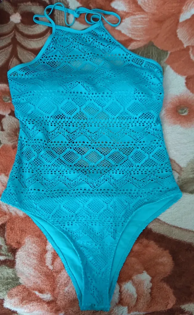 Vand costum de baie – Pitesti, Argeș