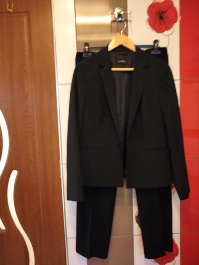 Costum dama, mărimea 40-42 – fotografia 4 din 4