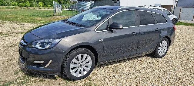Opel Astra J 2015 1.6Cdti110CP Impecabil – fotografia 4 din 8