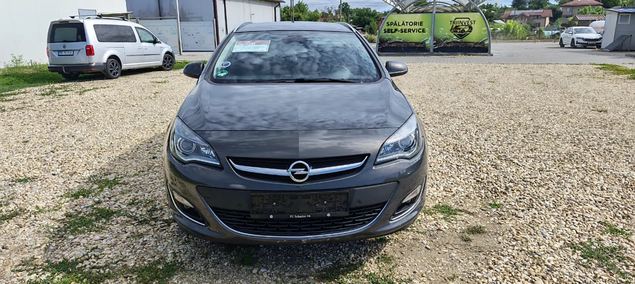 Opel Astra J 2015 1.6Cdti110CP Impecabil – fotografia 1 din 8