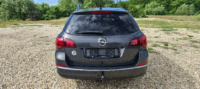 Opel Astra J 2015 1.6Cdti110CP Impecabil – fotografia 2 din 8