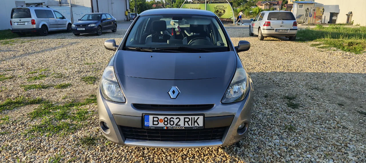 Renault clio 2009 – fotografia 1 din 7