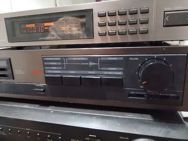 Linie audio JVC amplituner – fotografia 7 din 8