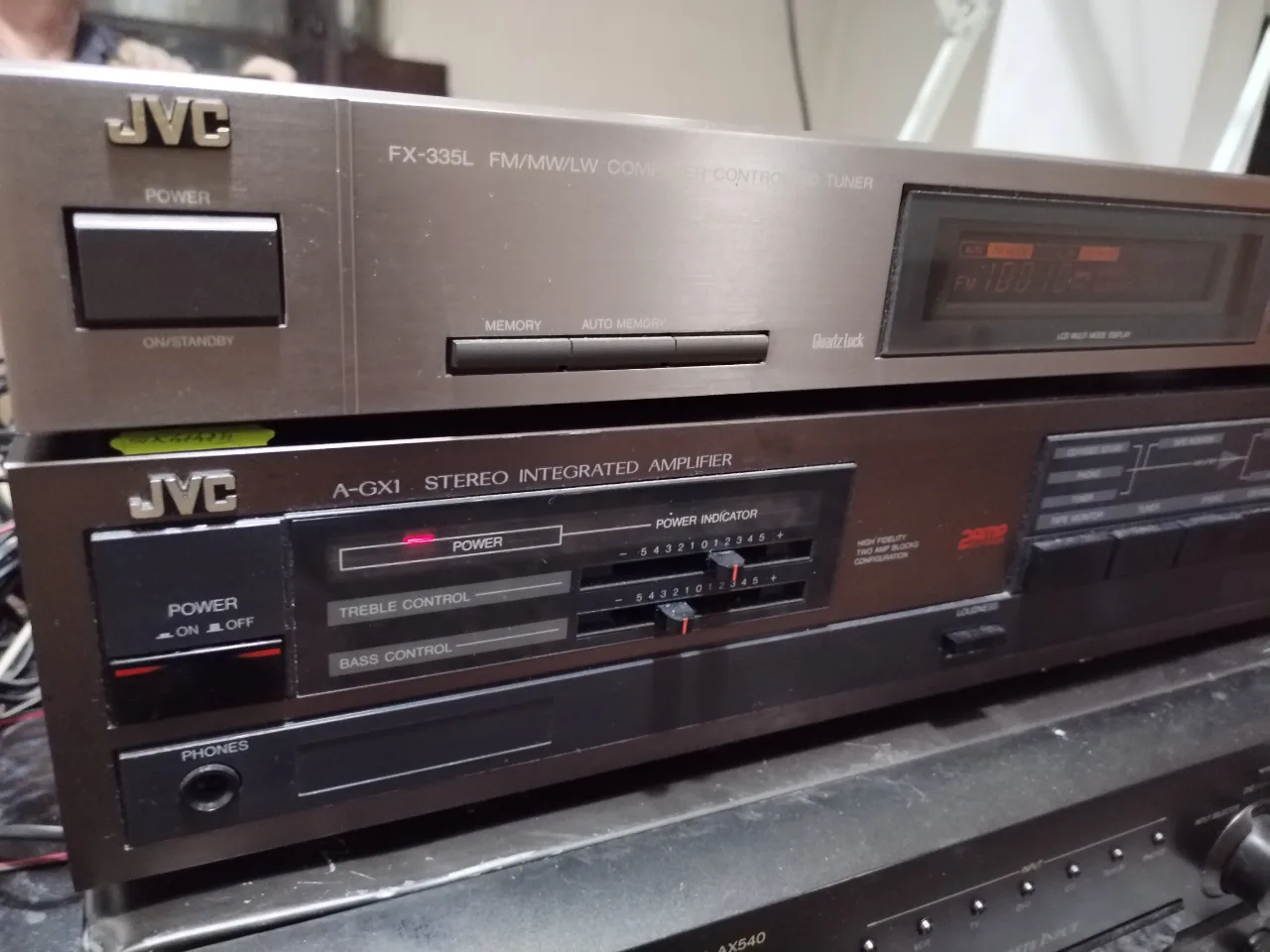 Linie audio JVC amplituner – Baia Mare, Maramureș