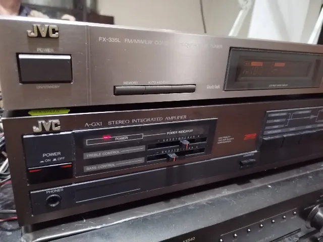 Linie audio JVC amplituner – fotografia 1 din 8