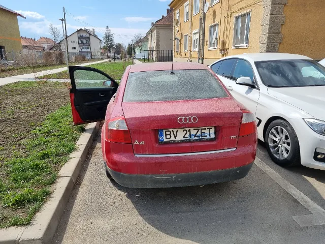 Autoturism AUDI A4 1,9 TDI – fotografia 4 din 4
