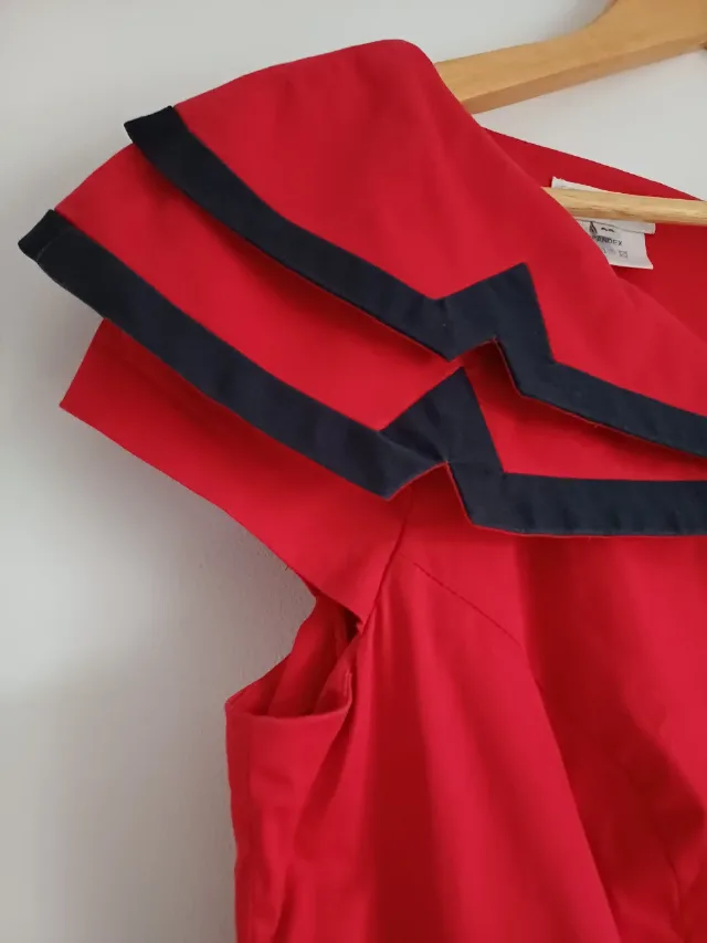 Rochie superbă în stil retro, de un roșu vibrant, brand madame – fotografia 3 din 8