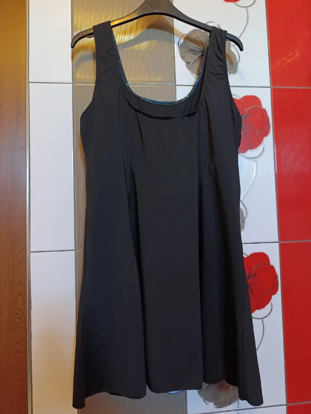 Costume de baie din 2 bucăți(rochie + pantaloni scurți),măr.46(maxim 74kg),pentru doamne aflate la a doua tinerețe🥰🥰 – fotografia 6 din 8