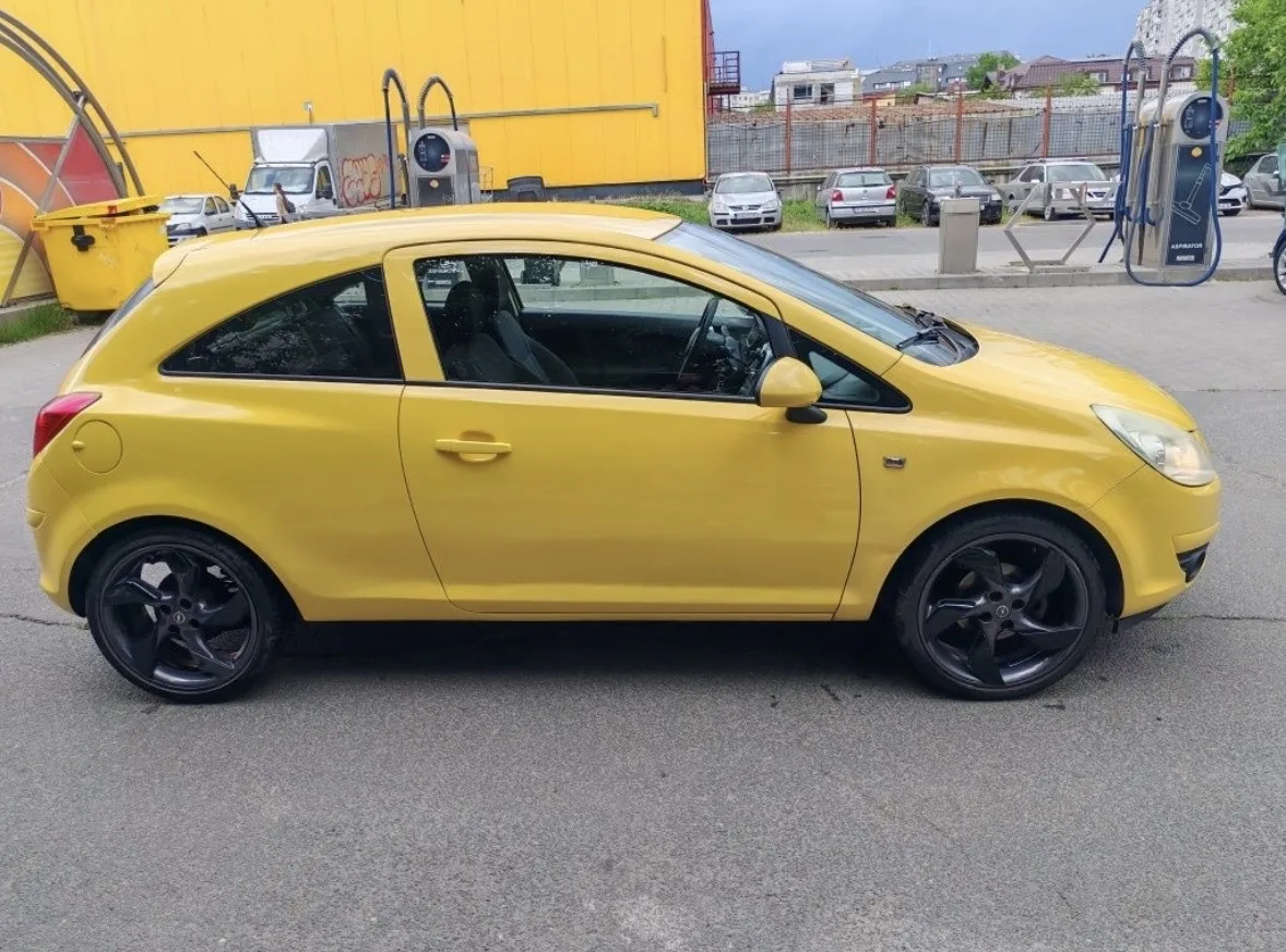 Opel Corsa D 1.2 Benzină Automat 2009 – fotografia 1 din 8