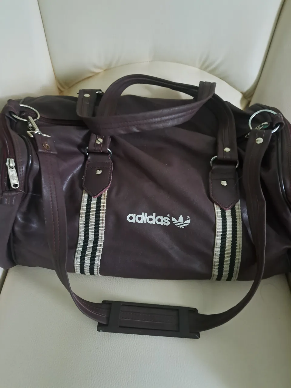 geanta sport pe umar – fotografia 1 din 2