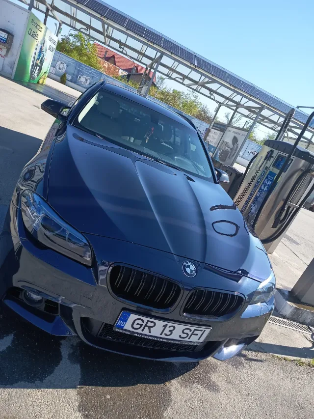 BMW seria 5 F11  2014 – fotografia 2 din 8