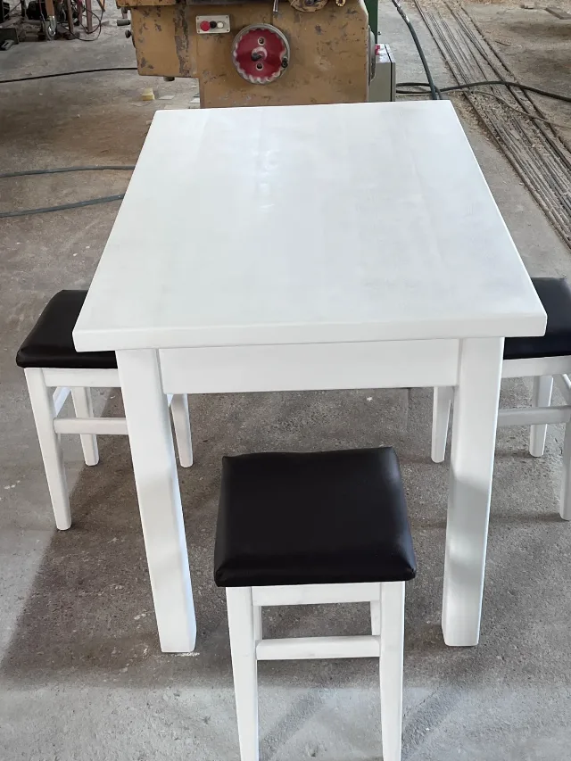 Set bucătărie din lemn masiv – fotografia 3 din 3