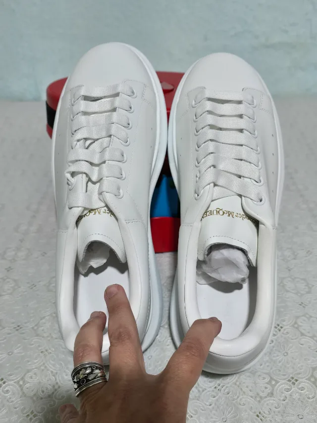 Adidasi din piele Alexander McQueen,marime 41 – fotografia 2 din 8