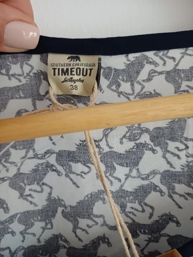 Rochie TIMEOUT nouă cu etichetă mărimea M (38), imprimeu cu căluți – fotografia 6 din 8