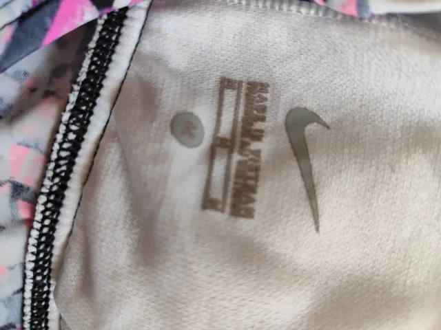 Nike costum de baie – fotografia 3 din 4