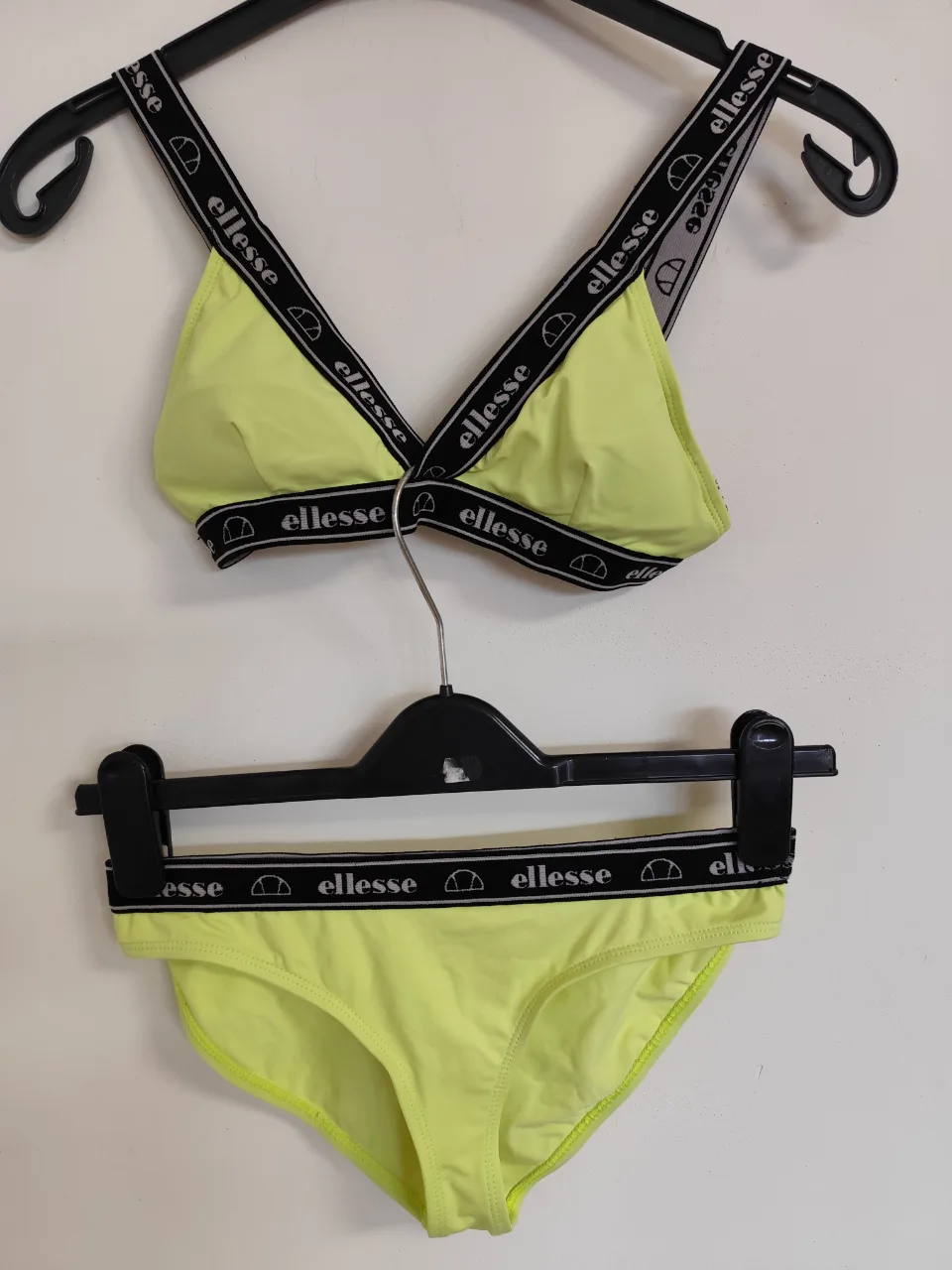 costum de baie Ellesse – fotografia 1 din 8