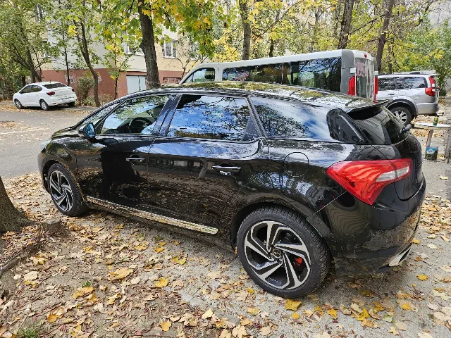Citroen Ds5 2.0/180 cp Ehdi – fotografia 3 din 8