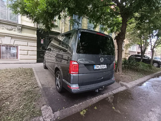 2017 Vw T6 Multivan 2.0 litri, 7 locuri Inmatriculat – fotografia 2 din 8