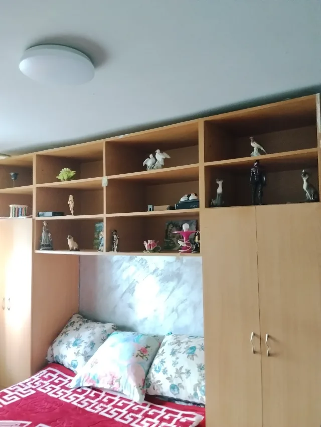 Închiriez apartament în Hunedoara la parter înalt. – Hunedoara, Hunedoara