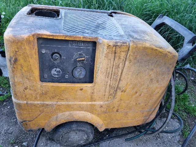 WAP CS 830 aparat de spălat cu presiune cu apă caldă – fotografia 3 din 5