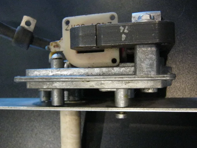 Motor cu reductie 15 rpm – fotografia 5 din 6