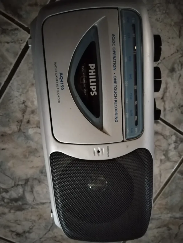 Radio casetofon portabil Philips – fotografia 7 din 8