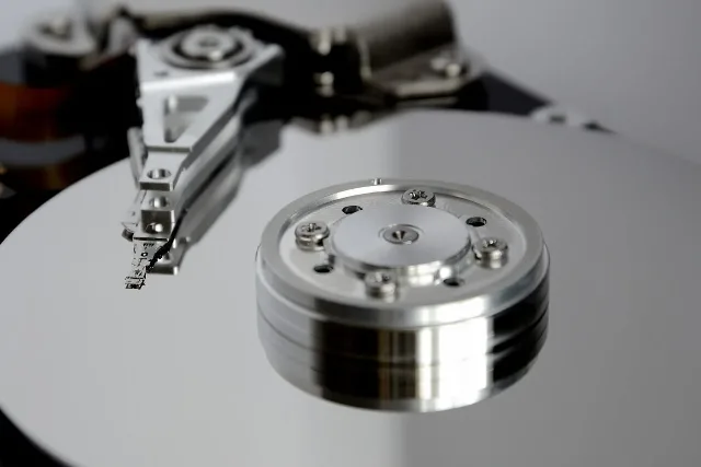Recuperari date de pe HDD – fotografia 2 din 3