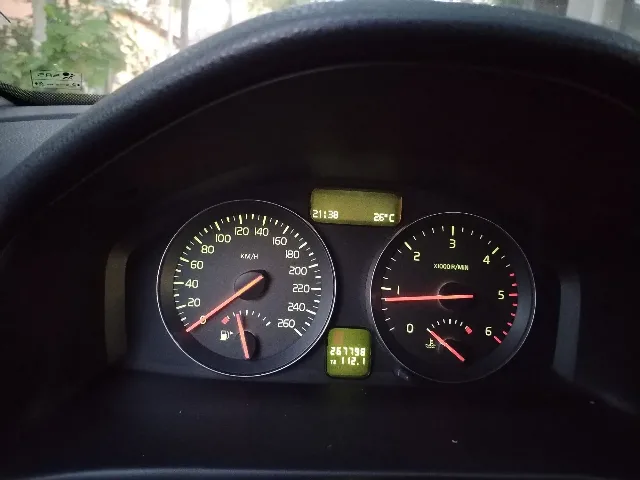 Volvo V50 1.6 diesel – fotografia 8 din 8