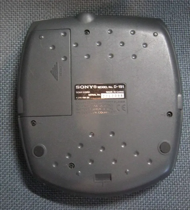 Discman Sony in stare buna – fotografia 3 din 4