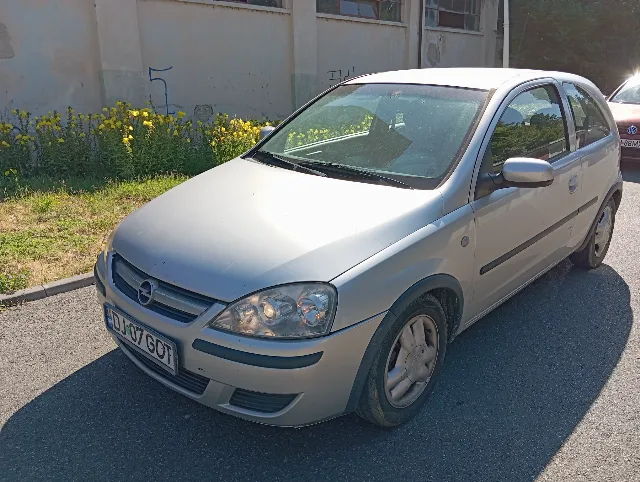 Opel Corsa C 1,3 CDTI euro4 – fotografia 2 din 4