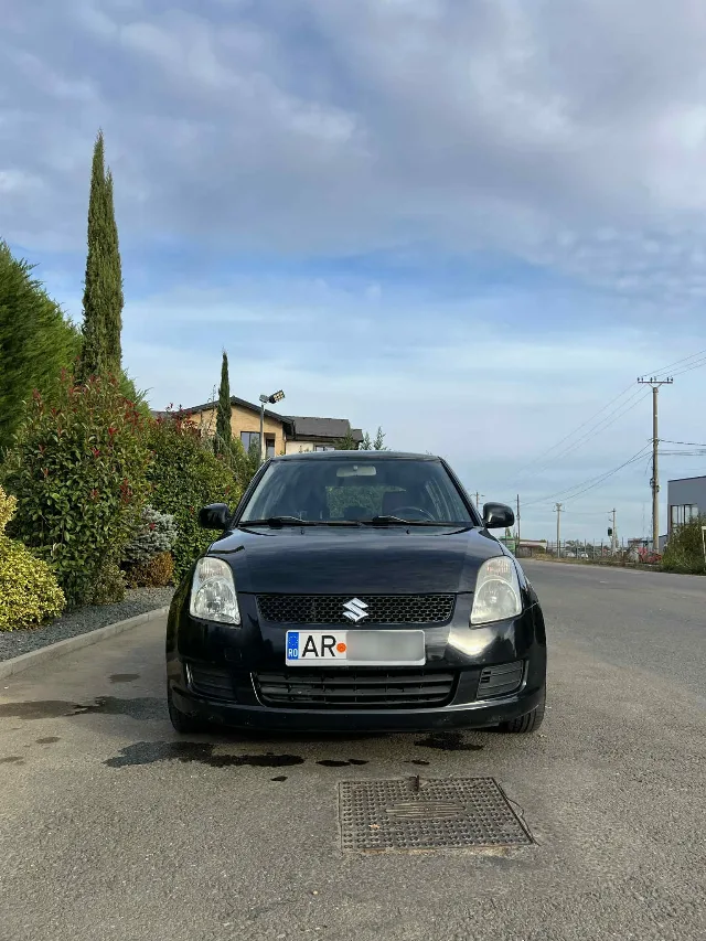 Suzuki Swift 2008 1.3 benzină înmatriculat – fotografia 5 din 8