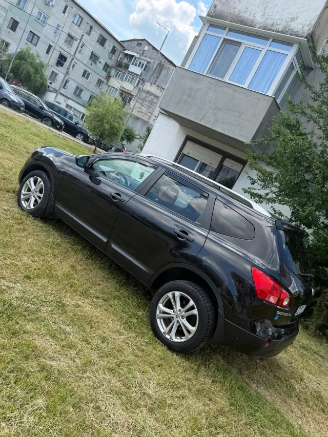 Nissan Qashqai+2cap 2, 0 an 2010 7locuri – fotografia 4 din 8